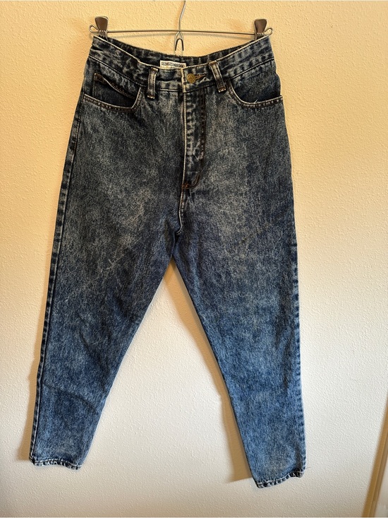 Guess by Marciano Denim - Guess by Marciano women’s Acid Wash Relaxed Jeans - Blue
